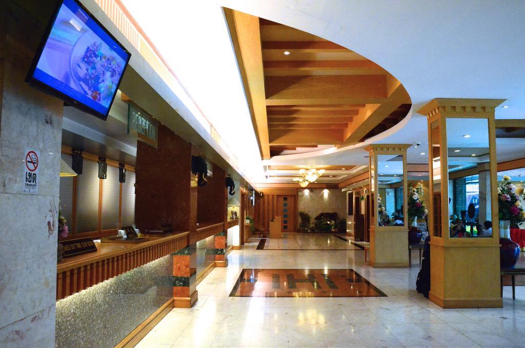 Ratchada City Hotel Бангкок Экстерьер фото