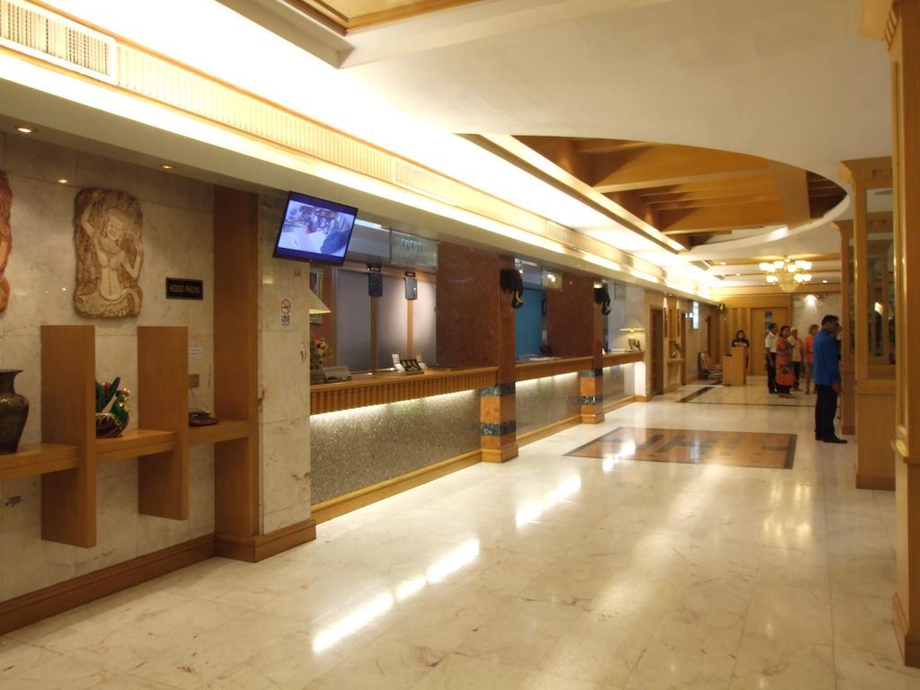 Ratchada City Hotel Бангкок Экстерьер фото
