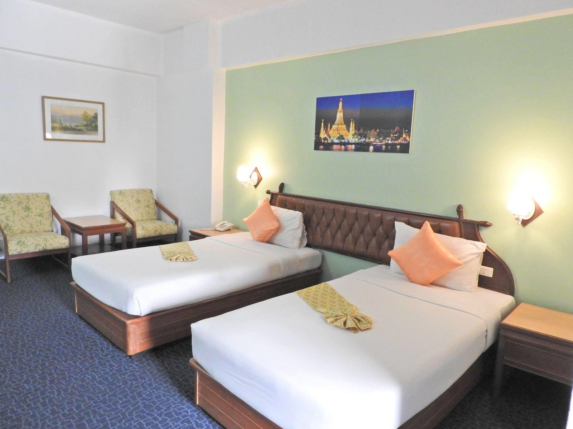 Ratchada City Hotel Бангкок Экстерьер фото